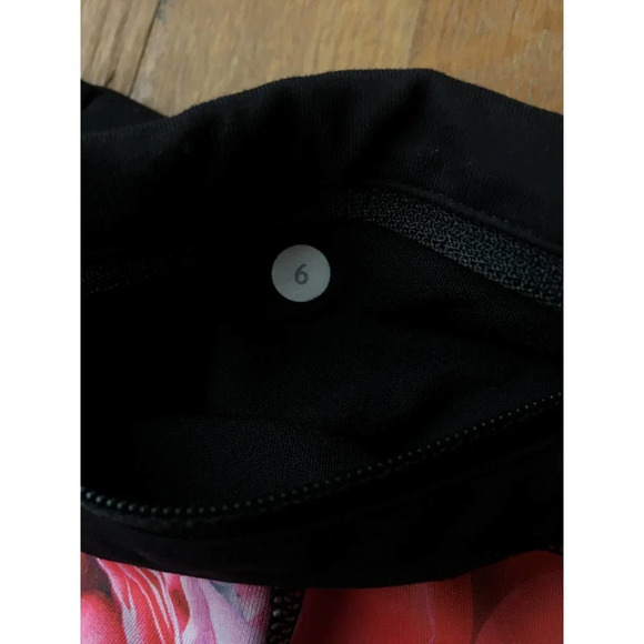 RARE Print! Lululemon Secret Garden Leggings 6 - Picture 9 of 10
